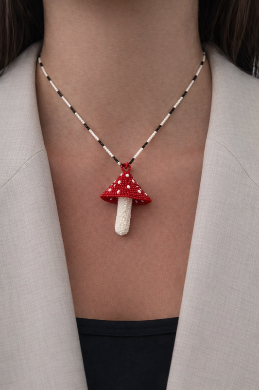 Amanita Royale - Beaded Pendant Necklace